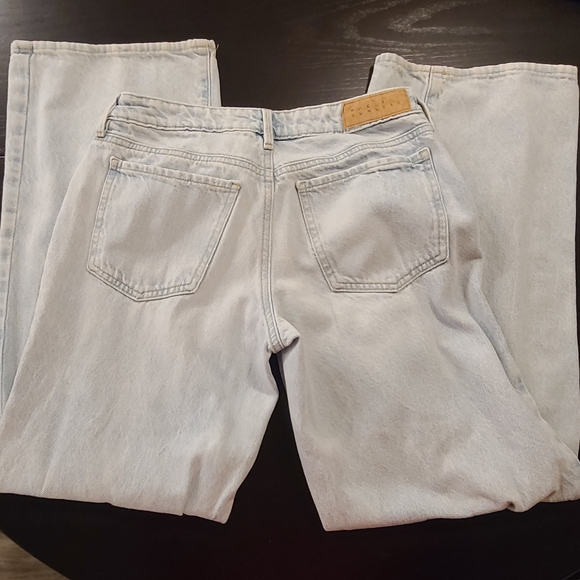 PACSUN Light Blue Low Rise Girlfriend Women's Wide Leg Jeans, 26 - Picture 6 of 9